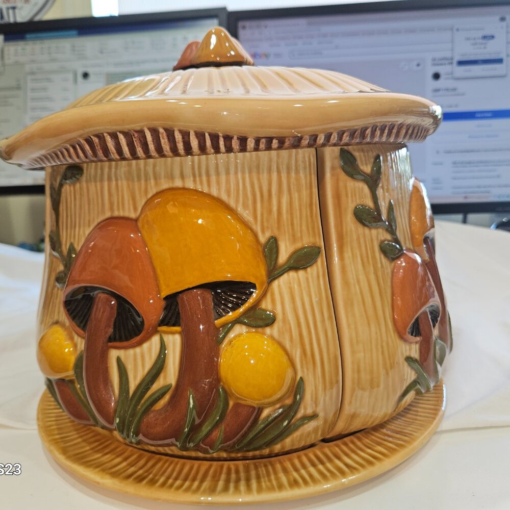 Vintage ARNELS Ceramic Mushroom Divided 6 pc. Canister Set, Rare Collectib - Picture 16 of 16
